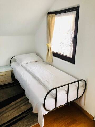 Фото номера Трехместный номер Гостевой дом Casa Paul г. Вишеу-де-Сус 3