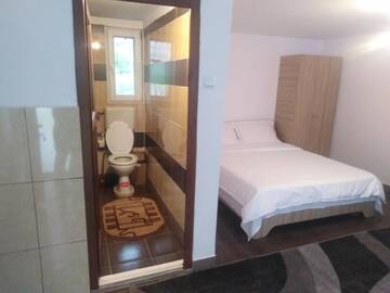 Фото номера Трехместный номер Гостевой дом Casa Paul г. Вишеу-де-Сус 8