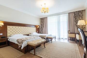 Фото номера Twin Room 3* Plus Отель Hotel Gabriela г. Вишеу-де-Сус 7
