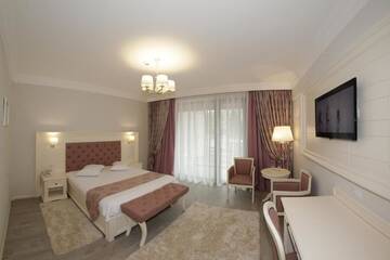 Фото номера Double Room 3* Plus Отель Hotel Gabriela г. Вишеу-де-Сус 4