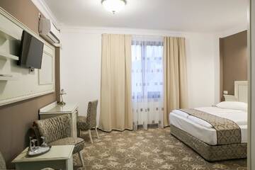 Фото номера Двухместный номер с 1 кроватью Отель Hotel Montana г. Вишеу-де-Сус 4