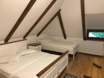 Фото номера Стандартный семейный номер Гостевой дом Casa Eli г. Вишеу-де-Сус 5