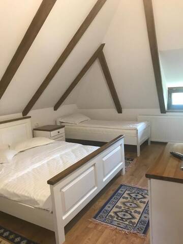 Фото номера Стандартный семейный номер Гостевой дом Casa Eli г. Вишеу-де-Сус 7